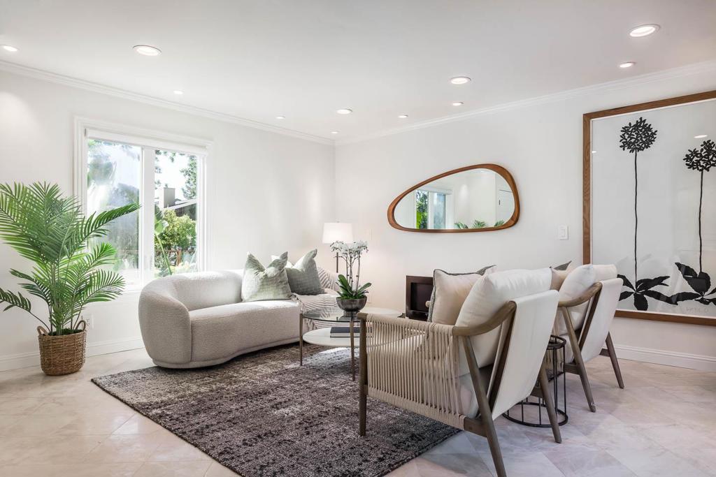 707 Matadero Avenue