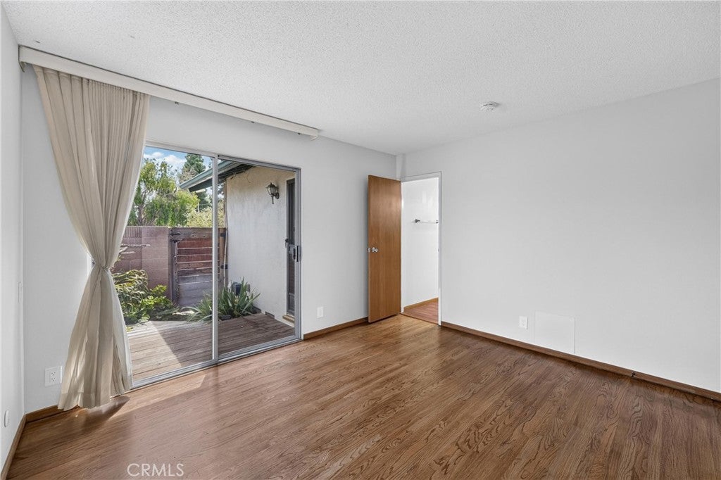 1288 Londonderry Street, Costa Mesa CA 92626 - Photo 40