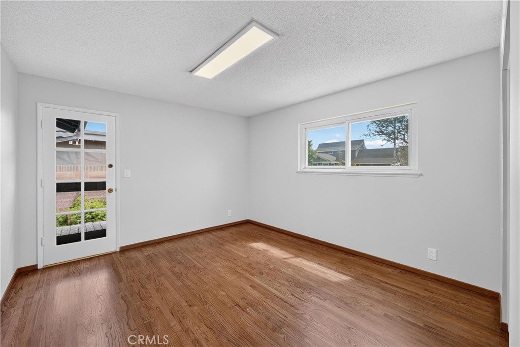 1288 Londonderry Street, Costa Mesa CA 92626 - Photo 28