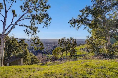 Photo of 807 Boulder Drive, San Jose, CA 95132 (MLS # ML82044089)