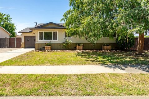 Photo of 3426 Willow Lane, Anderson, CA 96007 (MLS # OC26105565)