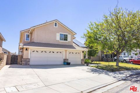 Photo of 42310 Daniel Drive, Lancaster, CA 93536 (MLS # 26831381)