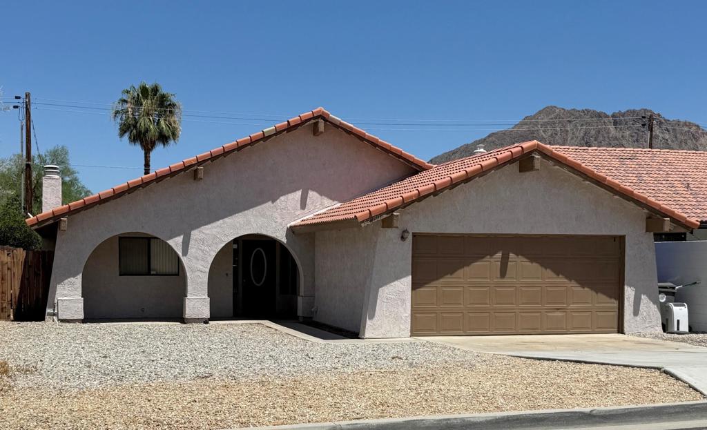 52150 Avenida Ramirez