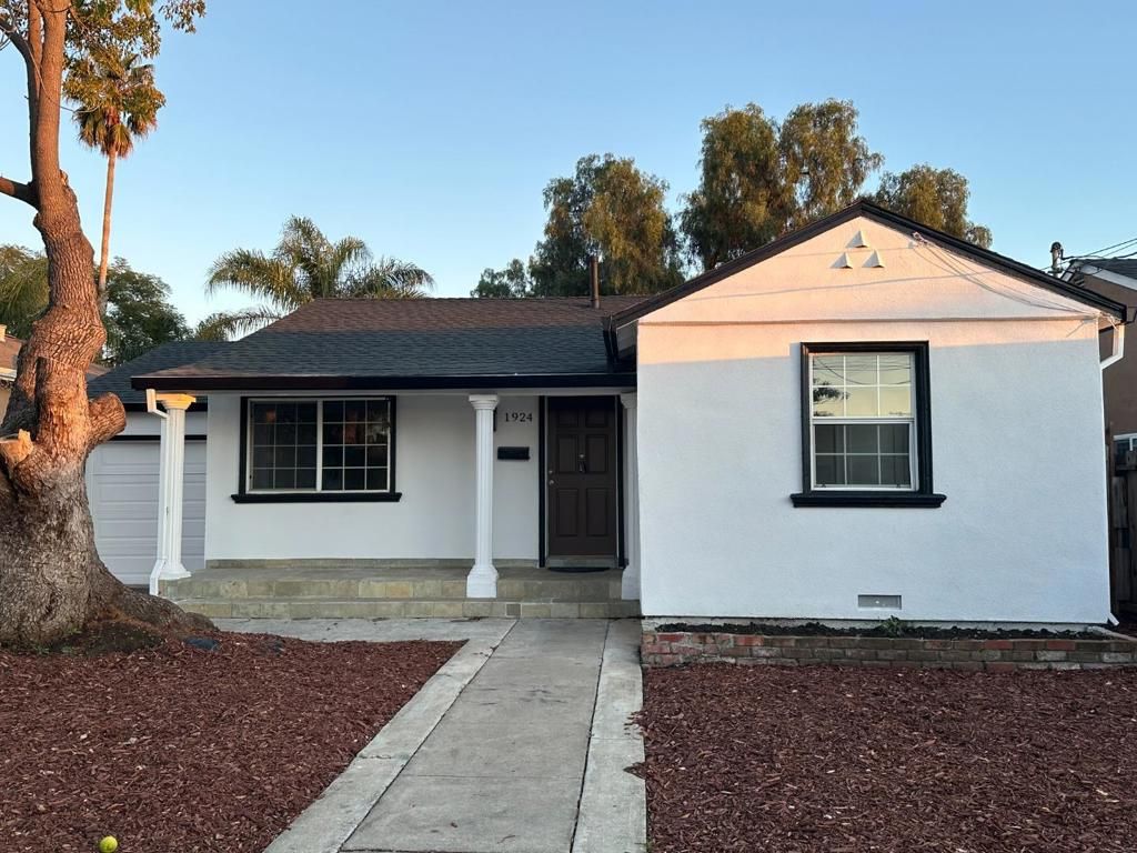 Photo of 1924 Vollmer Way, San Jose, CA 95116 (MLS # ML82039091)