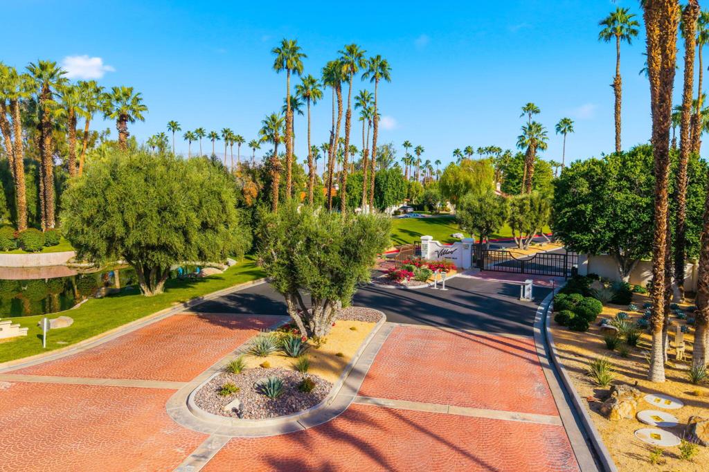 Desert Falls C.C. - Residential