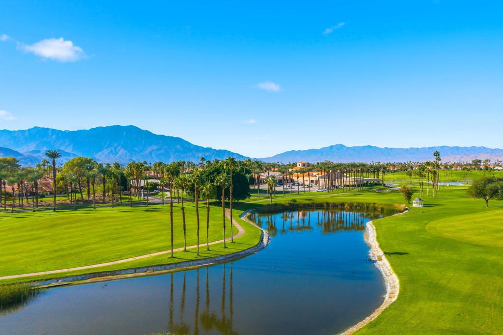 Desert Falls C.C. - Residential