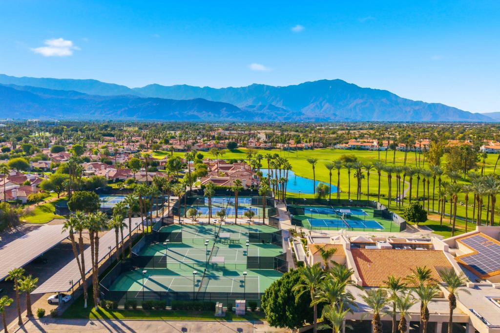 Desert Falls C.C. - Residential