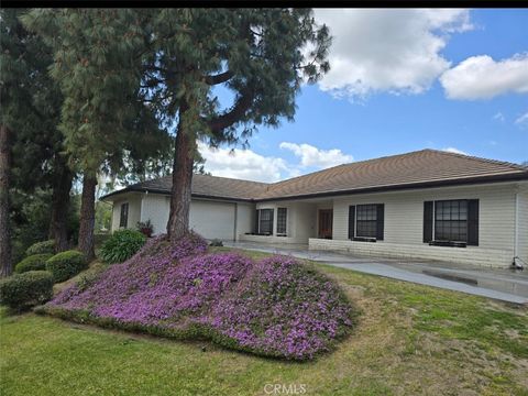 Photo of 12698 La Solana Drive, Redlands, CA 92373 (MLS # IV25073743)