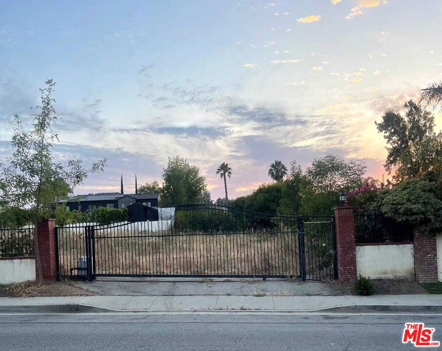 5349 Tampa