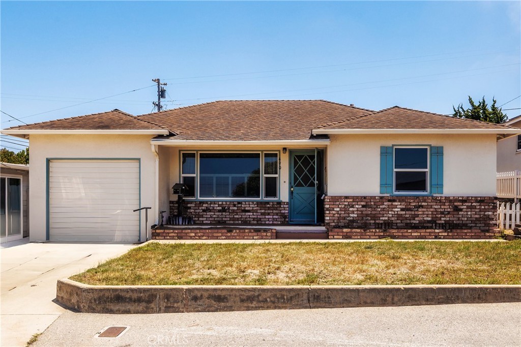 490 Fresno