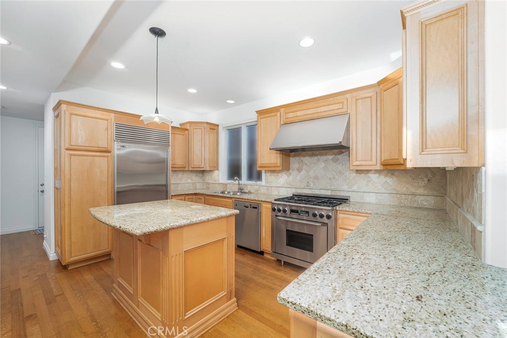 119 Opal, Newport Beach CA 92662 - Photo 11