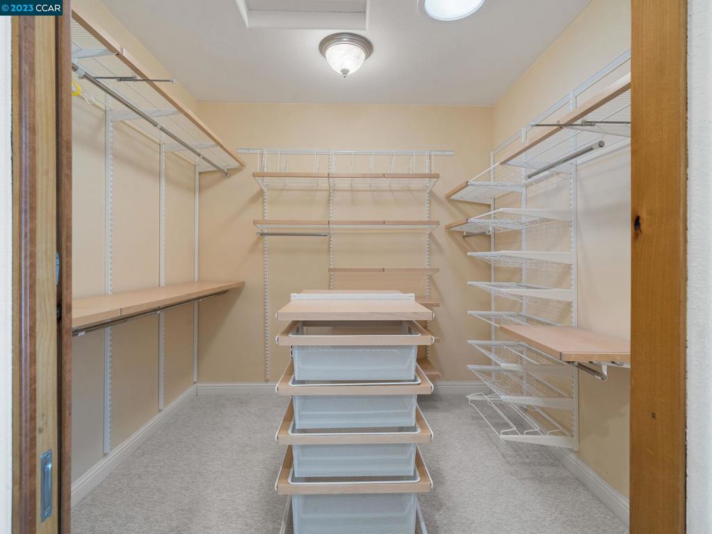 ALAMO OAKS - Residential