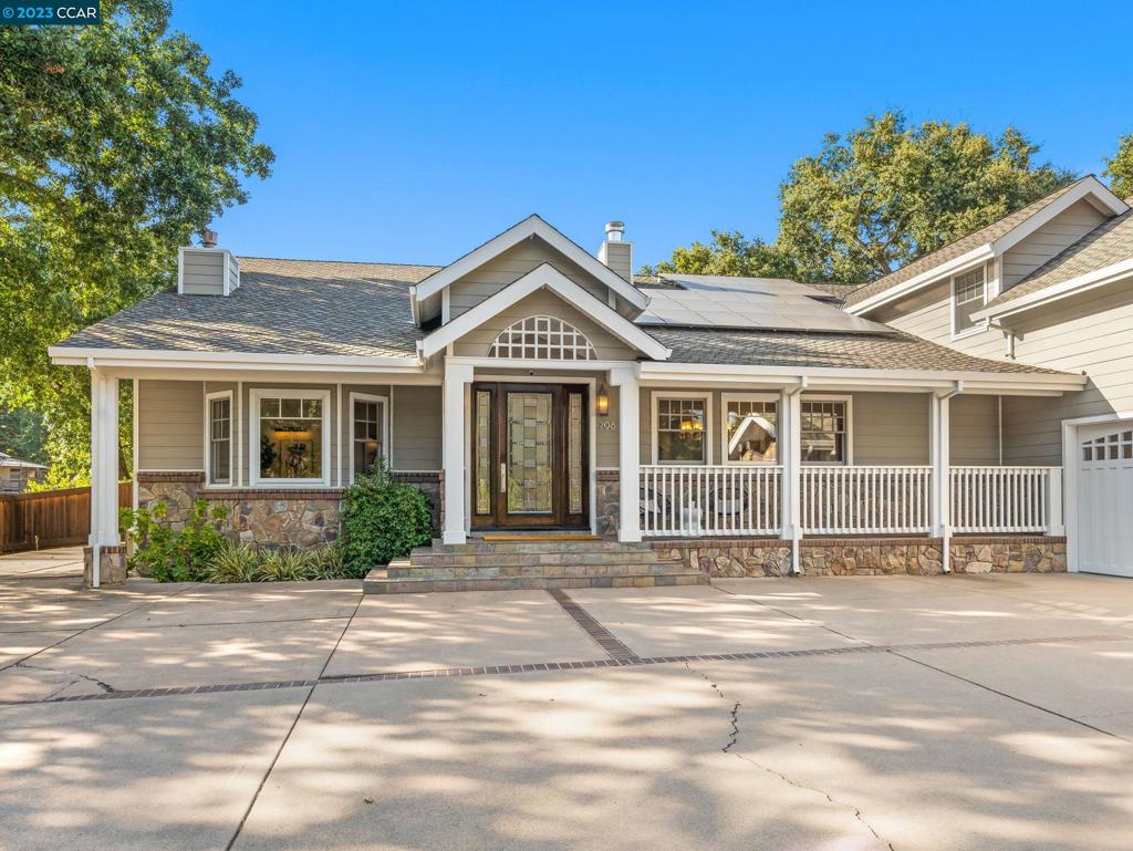 ALAMO OAKS - Residential