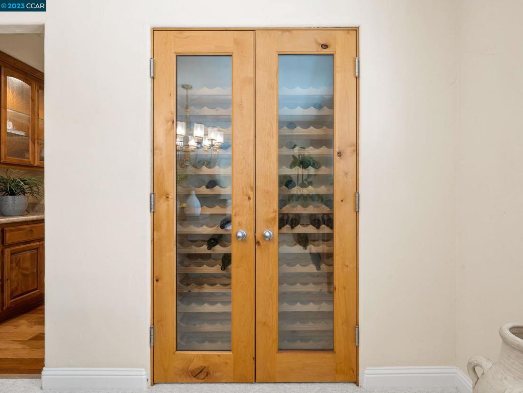 ALAMO OAKS - Residential