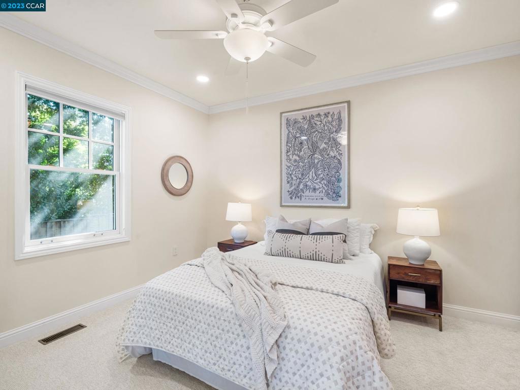 ALAMO OAKS - Residential