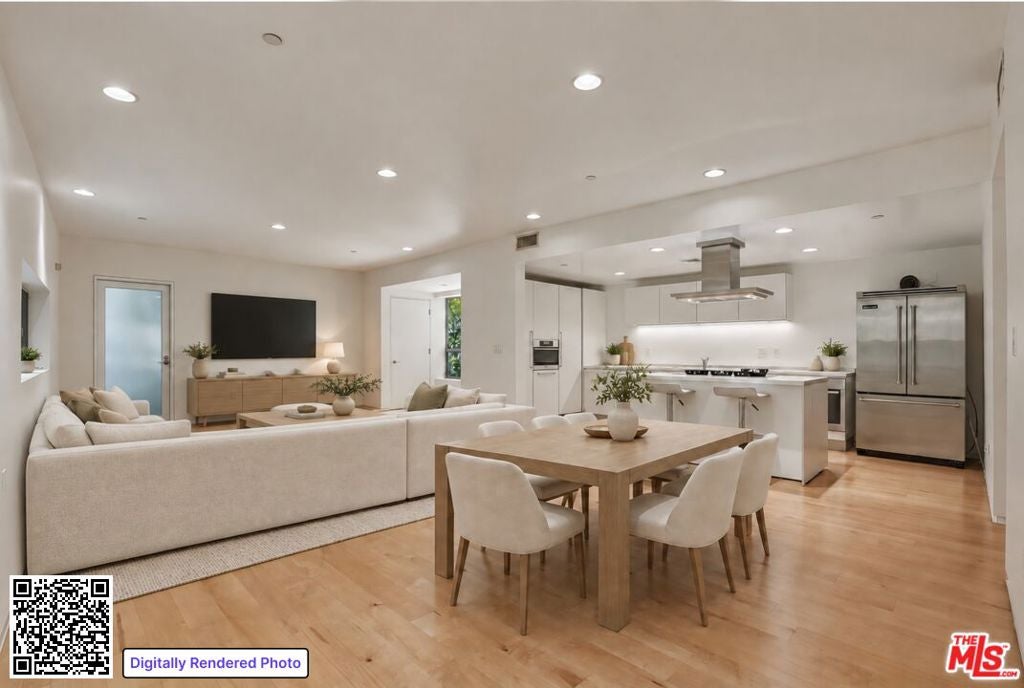 825 N Kings Road 1