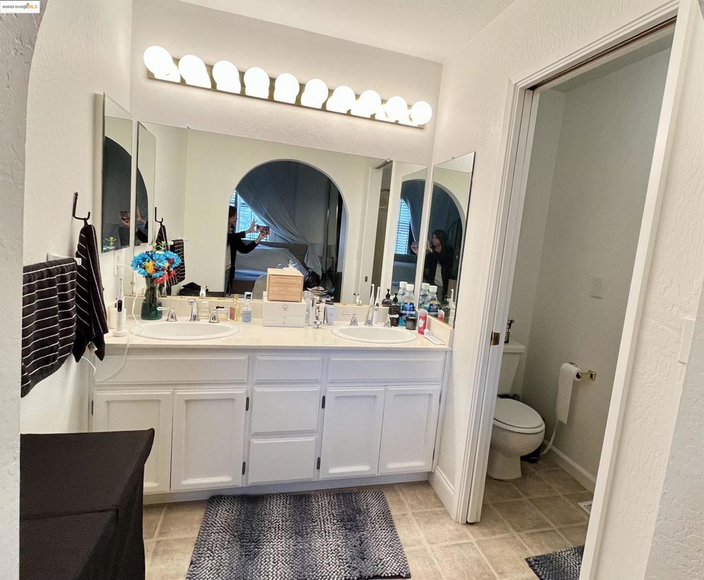 WALNUTCREK - Residential Lease