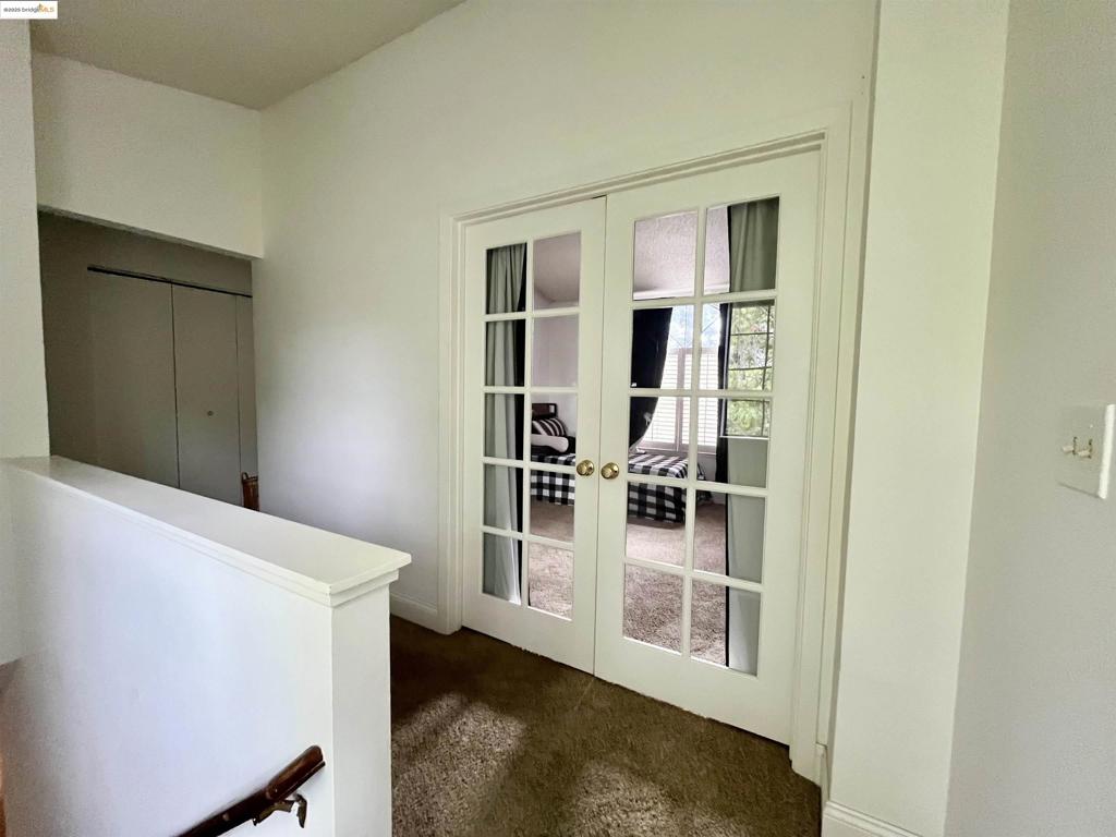 WALNUTCREK - Residential Lease