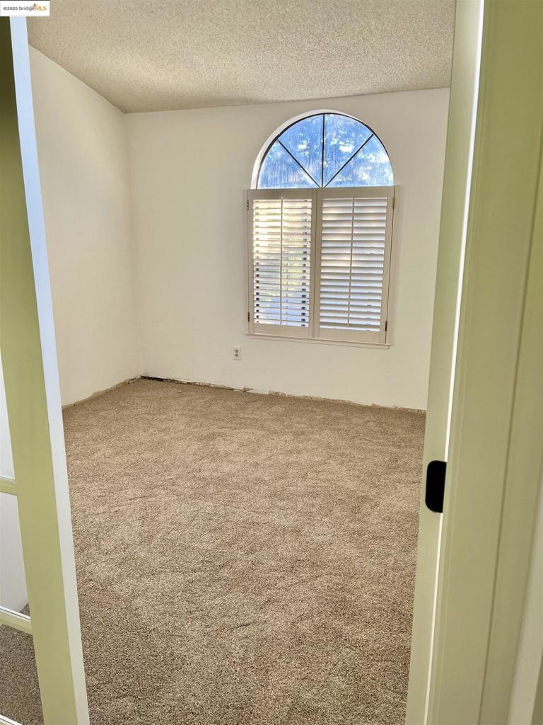 WALNUTCREK - Residential Lease