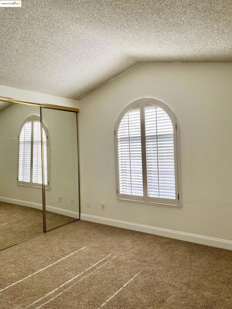 WALNUTCREK - Residential Lease