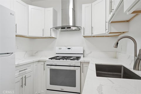 Photo of 1036 Magnolia Ave #207, Gardena, CA 90247 (MLS # SB26179848)