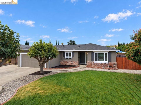 Photo of 187 Atherton Ave Ave, Pittsburg, CA 94565 (MLS # 41148697)