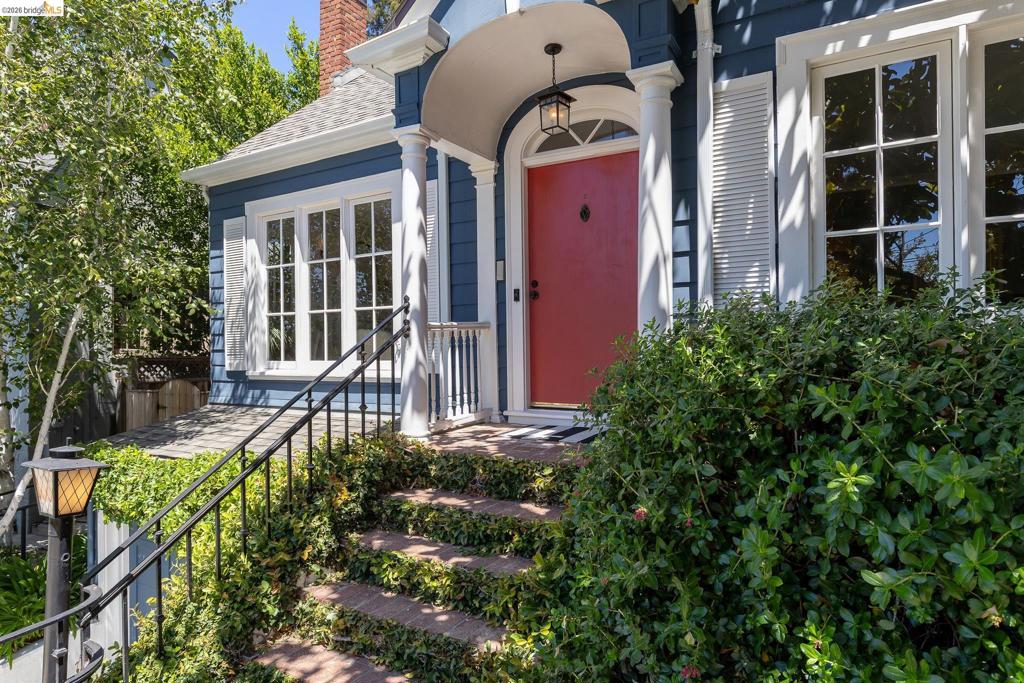73 Oakmont Ave
