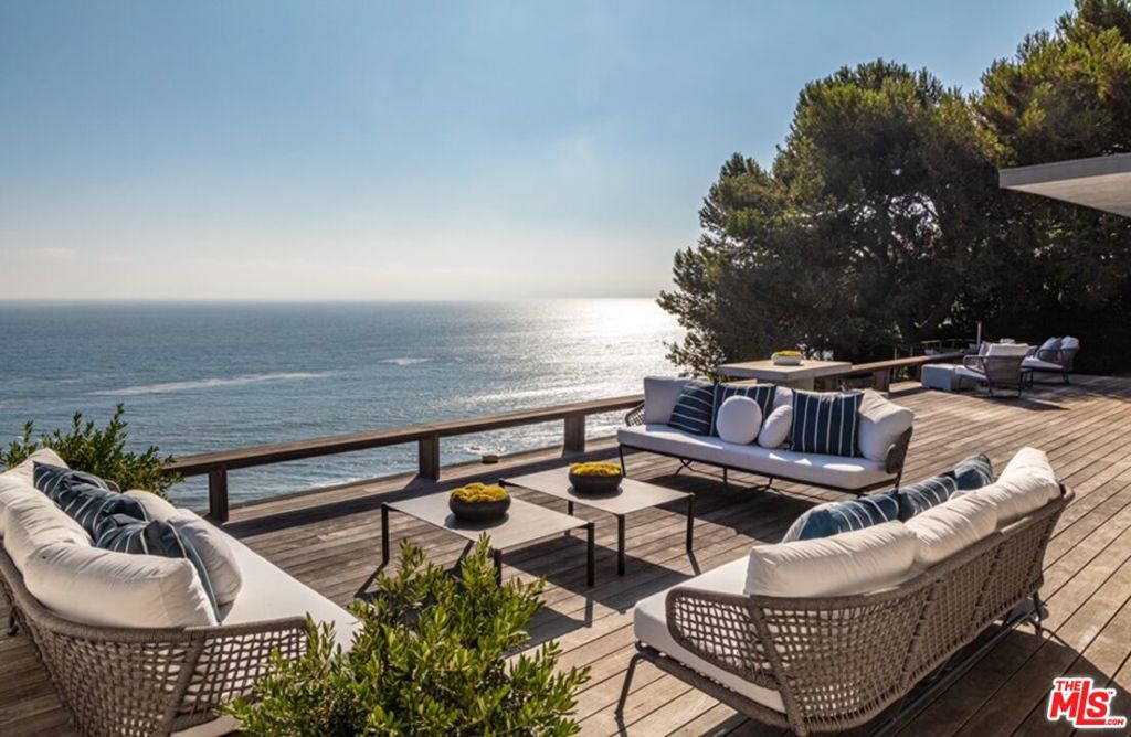 32554 Pacific Coast Highway
