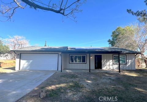 Photo of 17434 Laurel St, Hesperia, CA 92345 (MLS # IV26057692)