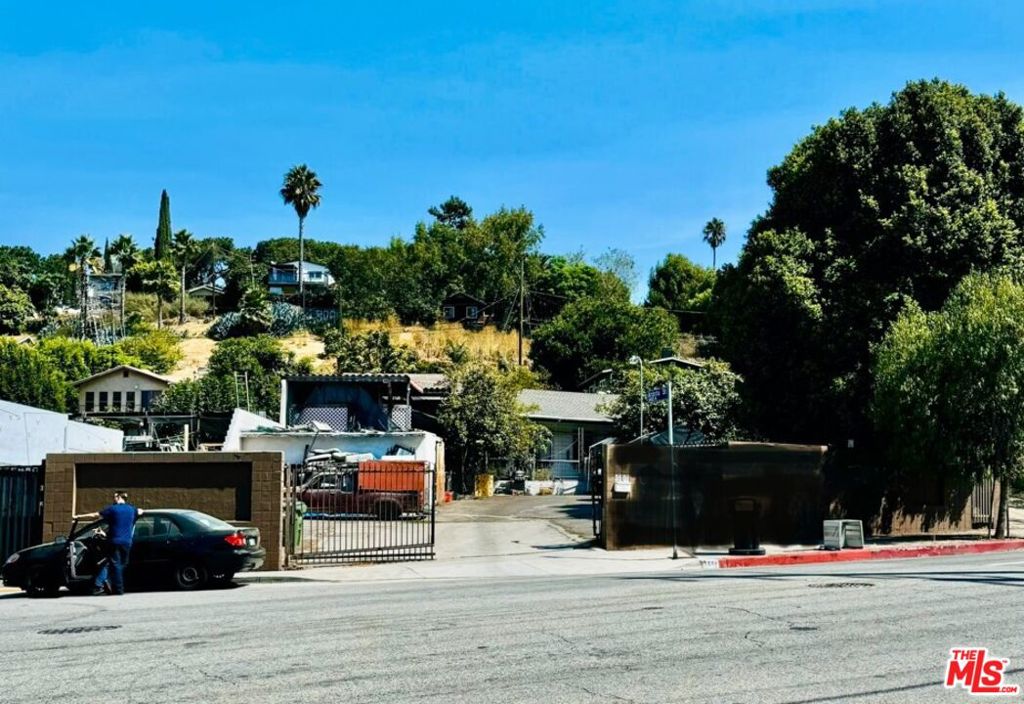 Excellent Development Opportunity in the Heart of Glassell Park - RD2 Zoning This exceptional property presents a rare chance to develop in one of LA's most desirable neighborhoods. With its R2 zoning, the lot offers substantial potential for multi-unit development or the creation of a custom residence. Ideally situated in the vibrant community of Glassell Park, it's just moments from trendy eateries, boutique shops, and beautiful parks. The location provides easy access to downtown LA, Silver Lake, and Glendale, making it a perfect opportunity for those seeking a prime investment or a personalized home in a thriving urban area. Don't miss your chance to capitalize on this outstanding development opportunity.