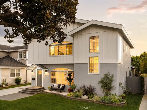 7737 Denrock Westchester CA 90045