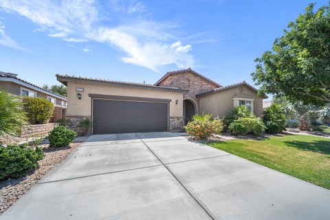 Photo of 42210 Summit Way, Indio, CA 92203 (MLS # 219150530DA)