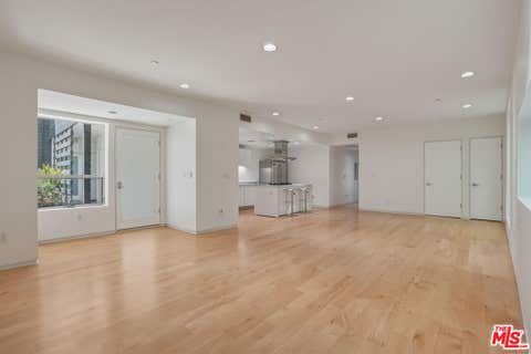 Photo of 825 N Kings Road #1, West Hollywood, CA 90069 (MLS # 26832195)