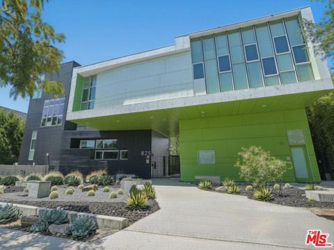 Photo of 825 N Kings Road #1, West Hollywood, CA 90069 (MLS # 26832195)