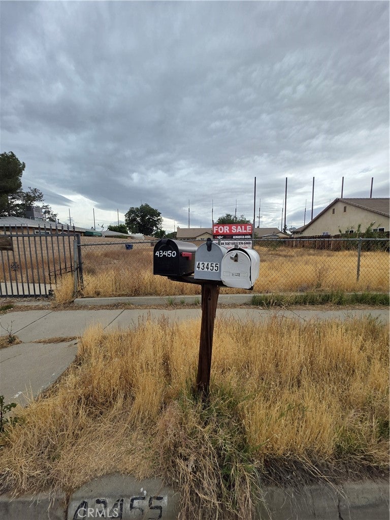 31260070 Avenue K-2