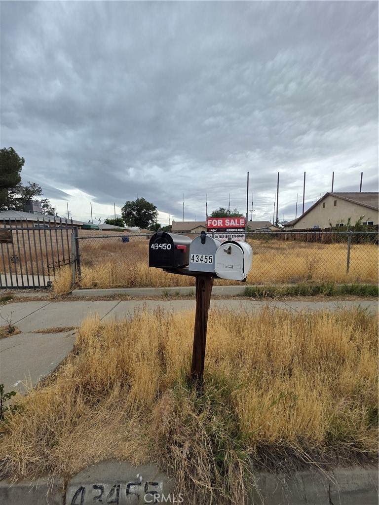 31260070 Avenue K-2