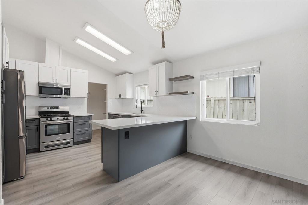 14955 Avenida Venusto 85