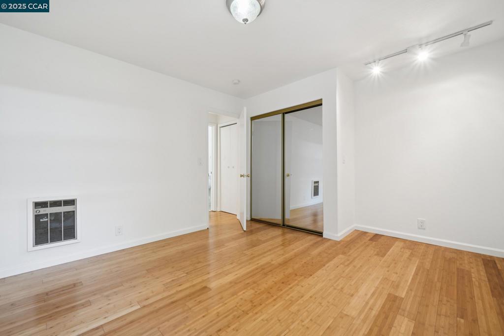 ADAMS POINT - Residential