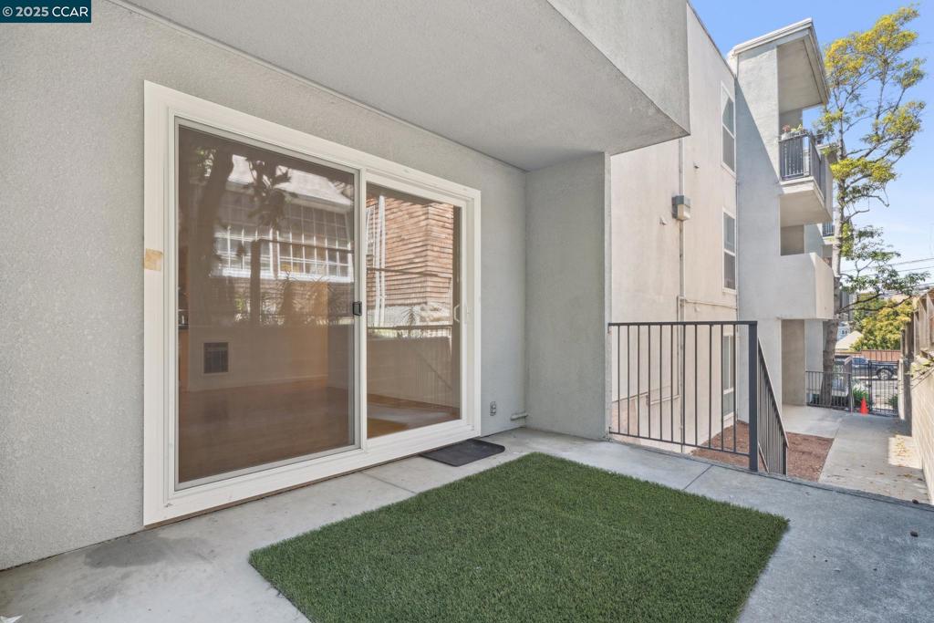 ADAMS POINT - Residential