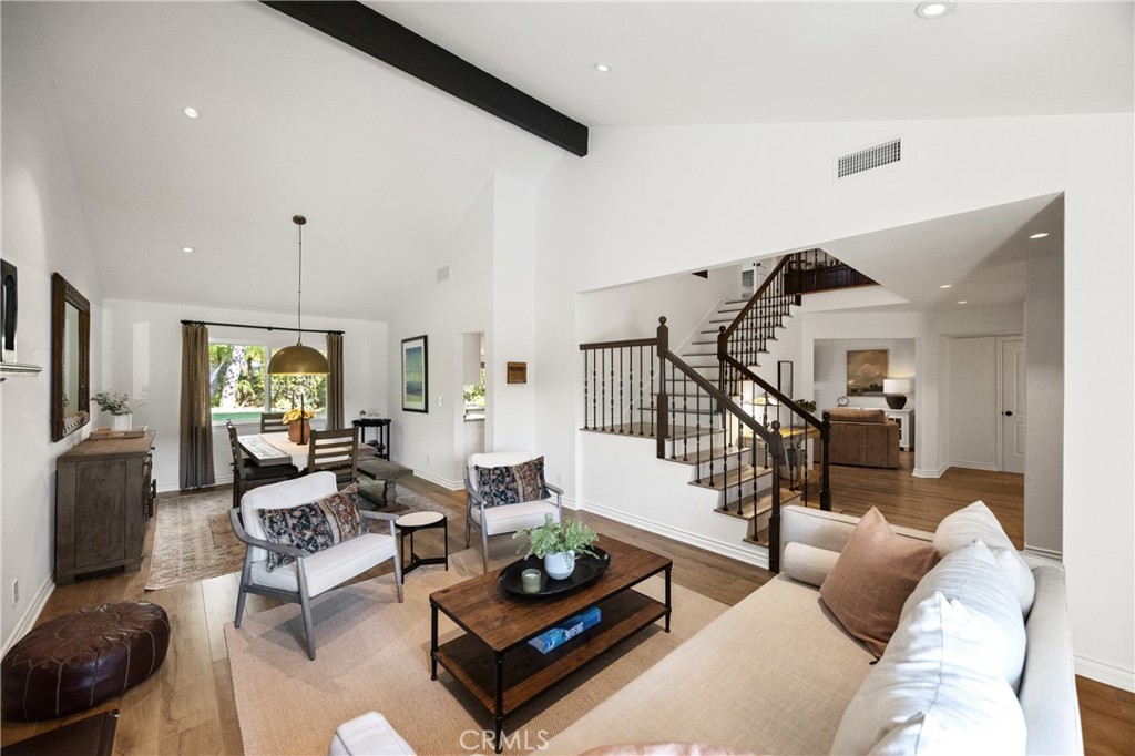 3793 Calle Linda Vista