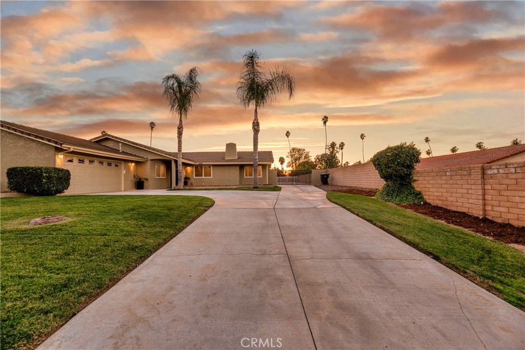 Photo of 2656 Maude St, Riverside, CA 92506 (MLS # IV26011253)