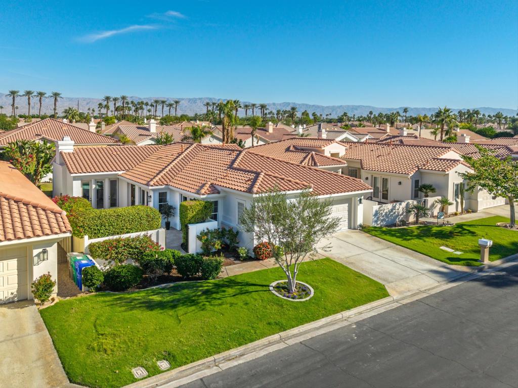 La Quinta Fairways - Residential