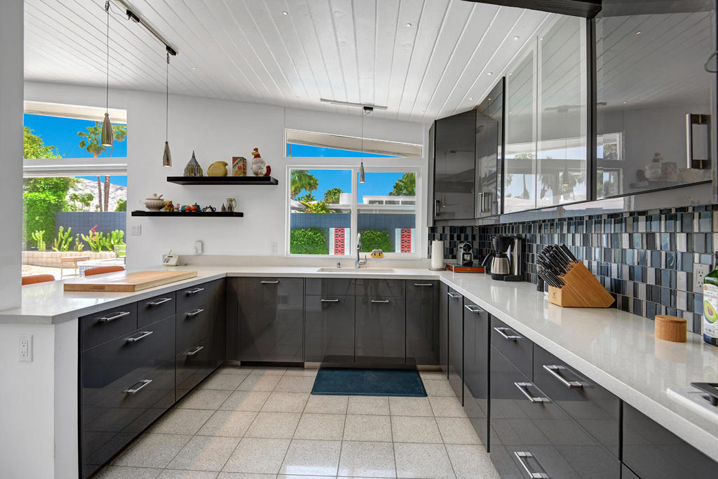 Twin Palms - Residential