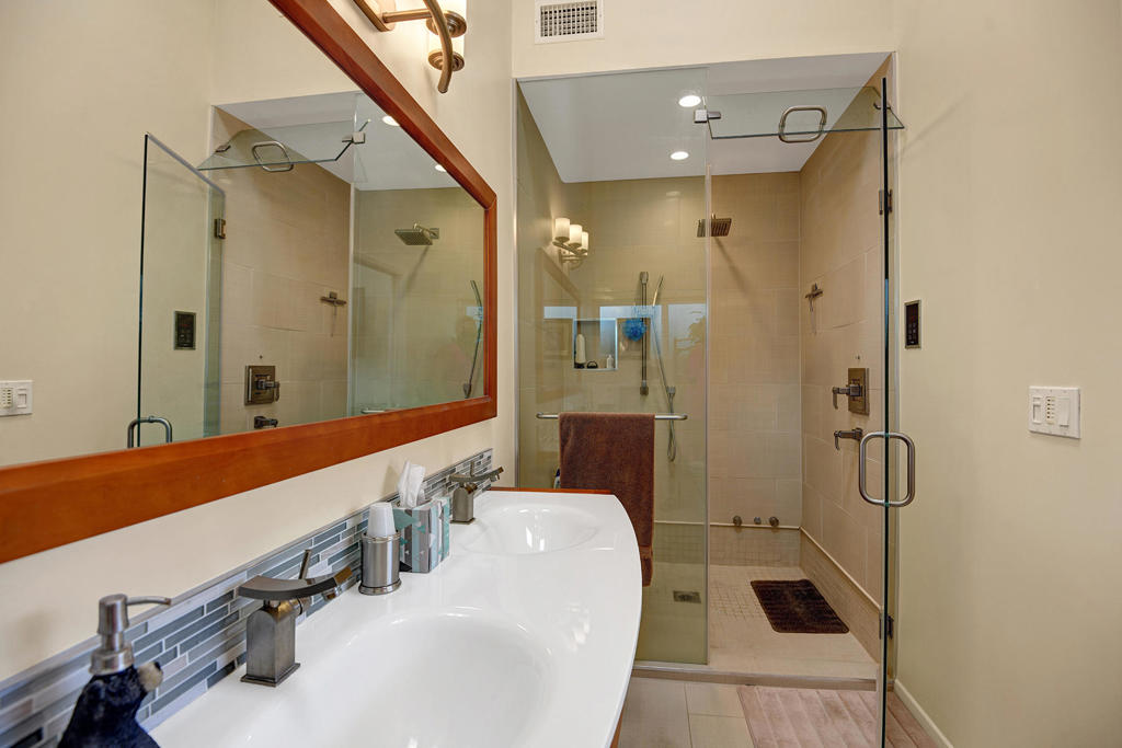 Twin Palms - Residential