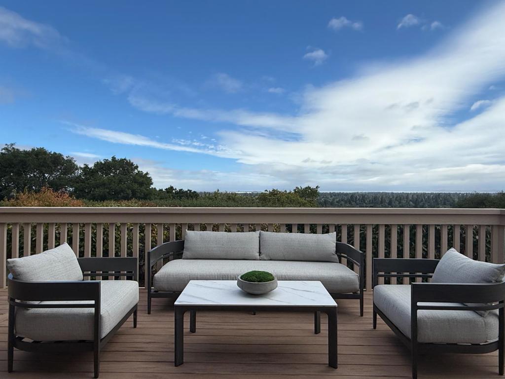 22 Susan Gale Court