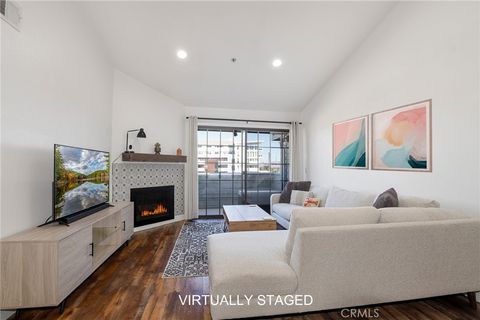 6545 Reseda 19 Reseda CA 91335