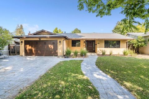 Photo of 4276 Lynfield Lane, San Jose, CA 95136 (MLS # ML82040288)