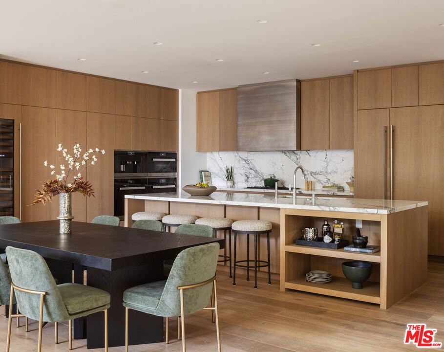8899 Beverly Boulevard 4G