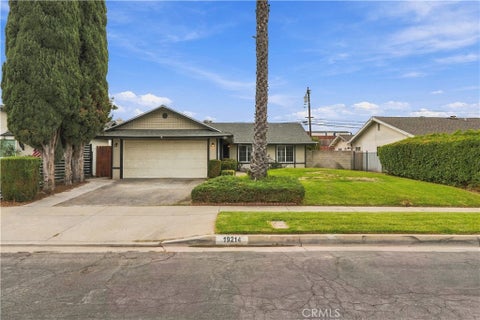 Photo of 19214 Springport Dr DR, Rowland Heights, CA 91748 (MLS # OC26221041)
