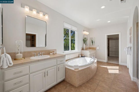 Tiny photo for 884 Bandol Way WAY, San Ramon, CA 94582 (MLS # 41150994)